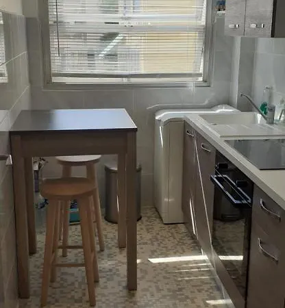 Raffine Apartment