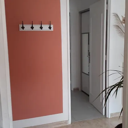 Apartment Raffine *
