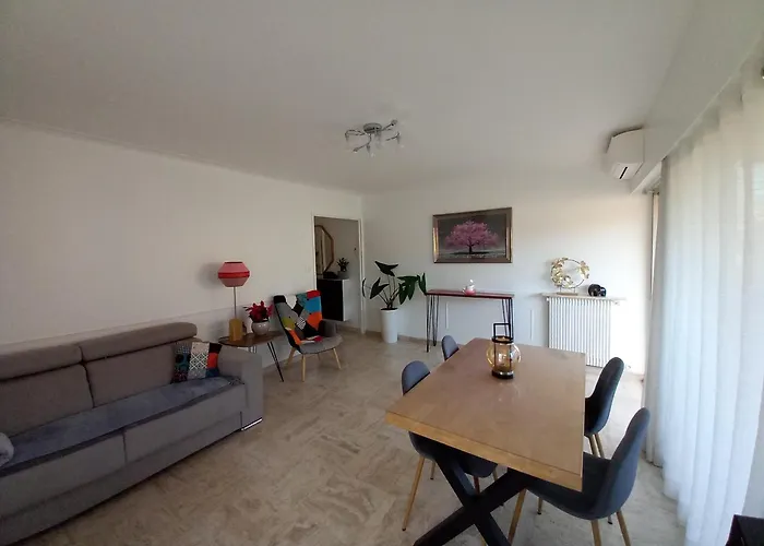 Raffine شقة كان