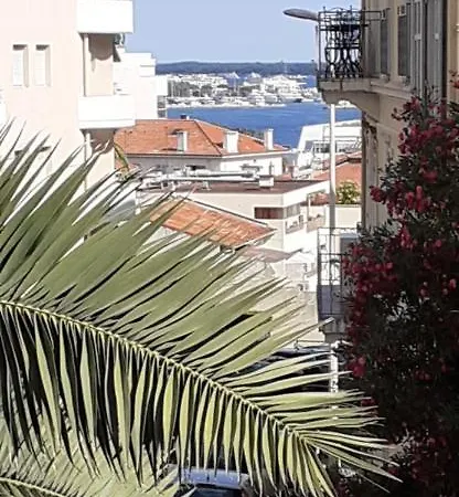 Апартаменты Raffine *